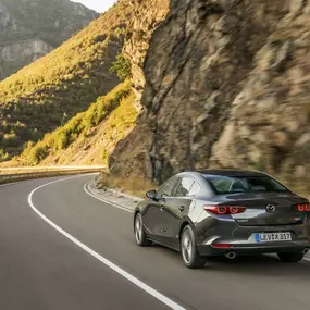 Mazda Wohlgenannt - Mazda3 Skyactiv-X dynamic SDN machine grey