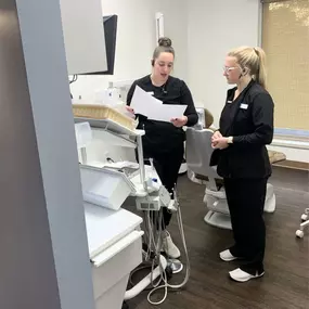 Making good of the early morning! ☀️ Our dental assistant Rylee is working alongside of Kaili, one of our newer team members, to get in some early morning training! Here's to a great day! ????