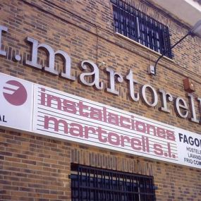 instalaciones-martorell-fachada-01.jpg