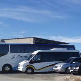 autocares-justo-marin-flota-vehiculos-02.jpg