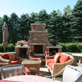 Whether you are interested in expanding or updating an existing outdoor kitchen or entertainment space, or building an outdoor living area from scratch, our team at , Greenscape Companies, will provide outdoor living solution that will get you cooking or lounging in style.