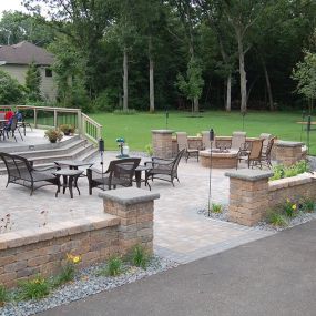 Whether you are looking to create a small tranquil area to relax or a luxurious entertaining area that will impress your guests, Greenscape can design and build it all. From Pergolas and trellises, to custom patios, we can truly match a structure that will meet your entertaining and maintenance needs.