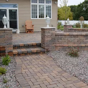 When it comes to paving and stonework, the team at Greenscape Companies takes every measure possible to ensure your new hardscape additions are built to last. Our landscape design and construction team will work closely with you to ensure that your new patio, driveway or walkway provides both functionality and curb appeal.