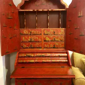 Bild von Mélange Fine Furniture Consignment