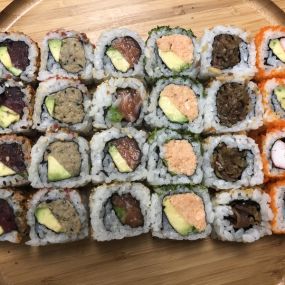 SuShi Box Insinde-out Roll