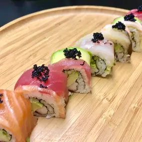 Black Pearl Rainbow Roll