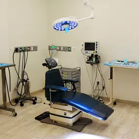We utilize the latest technology & equipment to achieve results with better efficiency & less downtime than past techniques. Pashapour Oral + Facial Surgery is home to a state-of-the-art ambulatory surgical center, as well as a beautiful office that features the latest amenities.