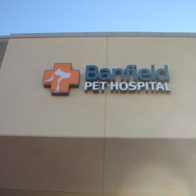 Banfield Pet Hospital® - Maplewood