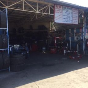 Bild von Eddie's Tires Mufflers & Auto Center