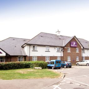 Premier Inn Maidstone (Sandling) hotel exterior