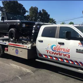 Bild von California Towing & Recovery