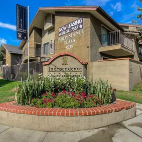 Apartment Community in Canoga Park