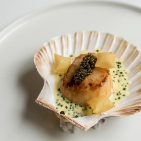 XL Orkney scallop, Ivy House farm butter, oscietra caviar