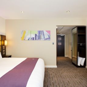 Premier Inn accessible bedroom