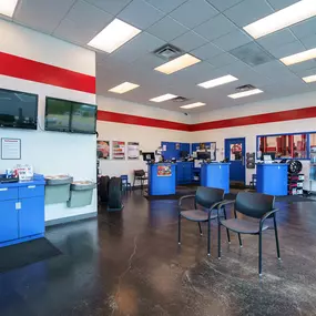 Tire Discounters on 2810 Stelzer Rd in Columbus