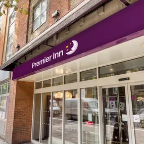 Premier Inn London Tower Bridge hotel exterior