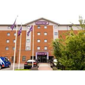 Premier Inn Castleford (Xscape, M62 J32) hotel exterior