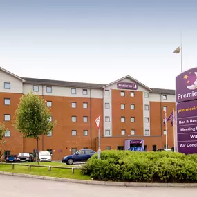 Premier Inn Castleford (Xscape, M62 J32) hotel exterior