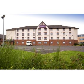 Premier Inn Glasgow Stepps (M80, J3) hotel exterior