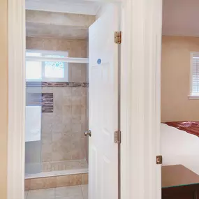 Connecting Suite (Two Bedrooms)