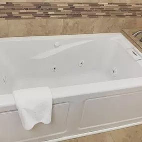 Jacuzzi Suite