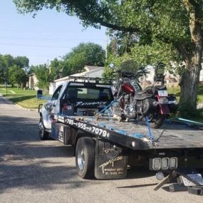 When you need towing service, you can count on us!