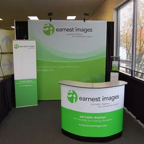 Earnest Images' Trade Show In A Box