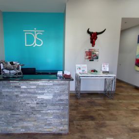 Lobby of The Family Law Firm of Donna J Smiedt | Arlington, TX