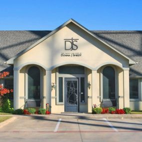 Exterior of The Family Law Firm of Donna J Smiedt | Arlington, TX