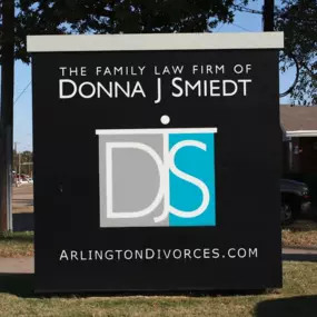 Exterior of The Family Law Firm of Donna J Smiedt | Arlington, TX