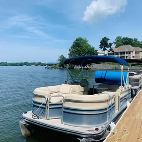 Bild von Tega Cay Marina & Boat Rentals