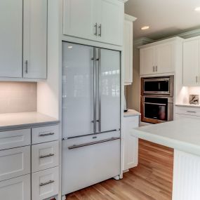 Transitional White Kitchen