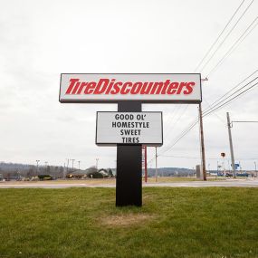 Tire Discounters on 2925 Battlefield Pkwy in Fort Oglethorpe