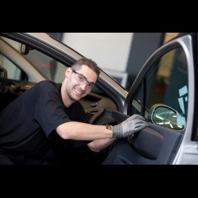 Bild von Carglass® Ans : Remplacer & réparer les vitres de voiture