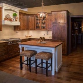 Northland Cabinets, Inc. Maple Grove, MN Warm & Inviting Kitchens