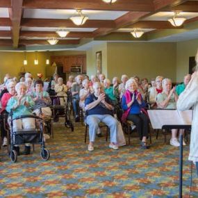 Eagan Pointe Senior Living offers a blend of comfort, care, and community. Located in Eagan, we provide a serene and nurturing environment for seniors.
