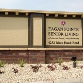 Eagan Pointe Senior Living redefines senior living with personalized care and vibrant community life. Join us in Eagan and discover a new level of comfort and engagement.