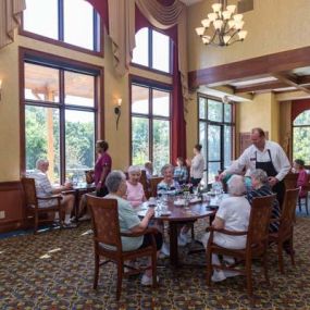 Our highly trained and compassionate staff at Eagan Pointe Senior Living provides fantastic living arrangements and unbeatable amenities tailored to our residents evolving needs.