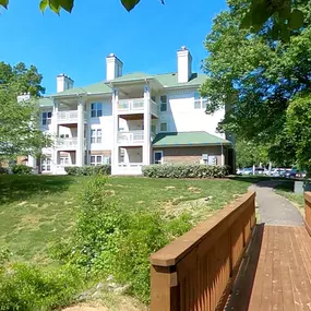 Bild von Old Buckingham Station at Midlothian Village Apartments