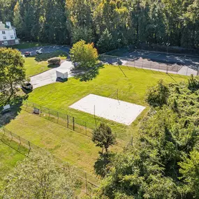 Bild von Old Buckingham Station at Midlothian Village Apartments