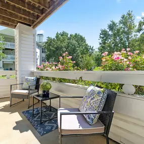 Bild von Old Buckingham Station at Midlothian Village Apartments