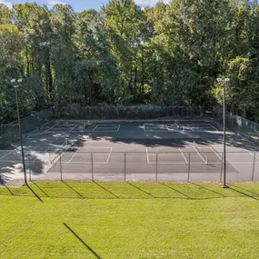 Bild von Old Buckingham Station at Midlothian Village Apartments