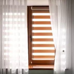 Persianas
Shades
Blinds