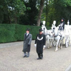 Begrafenis & Crematie Van Dijk