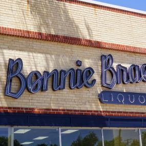 Bonnie Brae Liquor in Denver, Colorado with their new sign.