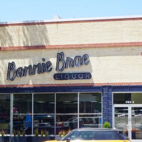 Bonnie Brae Liquor in Denver, Colorado with their new sign.