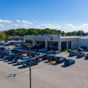 Van Horn Automotive exterior.