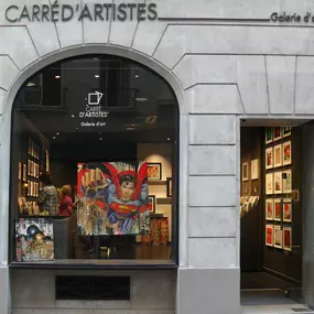 Carré d’artistes est un réseau de plus de 30 galeries d’art en France et à l’international ainsi qu’une galerie en ligne. Venez admirer les œuvres de nos artistes dans la galerie la plus proche de chez vous. Située en plein coeur de l’île Saint-Louis notre équipe vous accueille pour vous faire découvrir des artistes de talent à travers une sélection d’oeuvres d’art uniques.