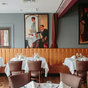 Lucia Ristorante / Winchester - Main Dining Room Decor