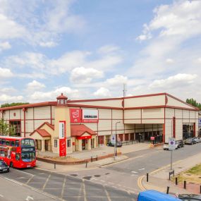 Bild von Shurgard Self Storage Neasden